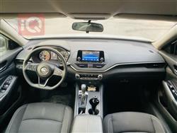 نيسان ألتيما